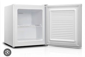 Photo of Small frigde or freezer (Godmanchester PE29)