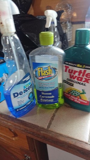 Photo of free Car cleaning supplies (LS2)