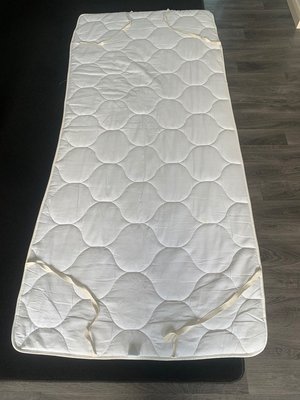 Photo of free Single, mattress cover/topper (Packsaddle BA11)