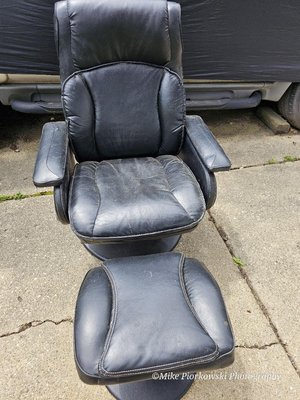 Photo of free Black "leather" chair (NW Suburbs)