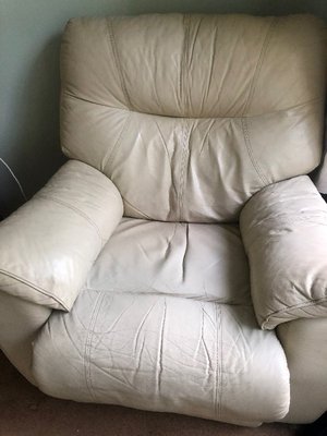 Photo of free Manual recliner (Jennyfield HG3)