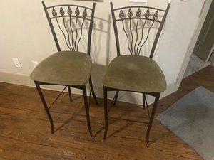 Photo of free 2 High counter chairs (Spring/Memorial City)