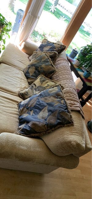 Photo of free Comfy brown couch (Chesterfield)