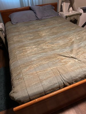 Photo of free Full size bed, and matt./box spring (Spring Hill, Fl.)