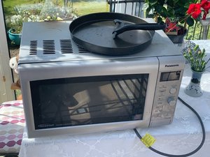 Photo of free Panasonic microwave - but with a problem (Cardross G82)