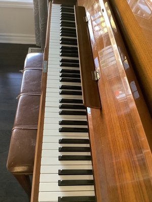 Photo of free Piano & contribution towards tuning (Alliston, Ontario)