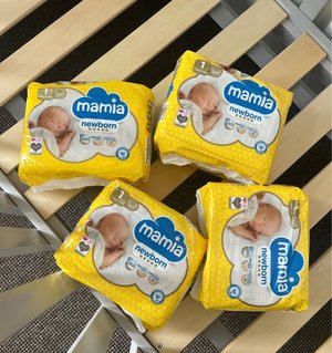 Photo of free 1 size pampers (M18)