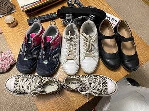 Photo of free 5 pairs of children shoes (MK11 Fairfields)