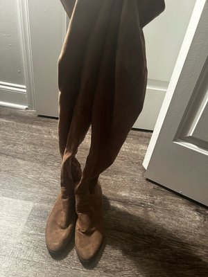 Photo of free Thigh high brown women’s boots (Alexandria)