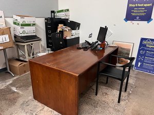 Photo of free desk (Civic center)