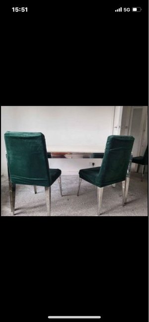 Photo of free dining table (Glasgow G13)