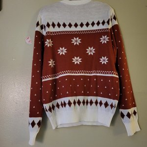 Photo of free Christmas sweater (Manhattan West)