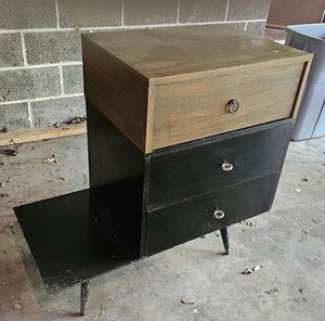 Photo of free Dresser Drawers on a Short Table (I-170 and Ladue Rd)