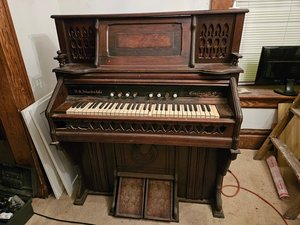 Photo of free Antique Pump Organ (Independence, Oh)