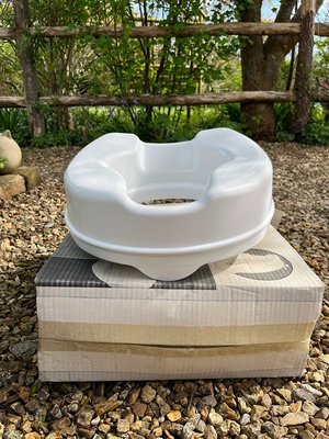 Photo of free Raised toilet seat (4’’) (TA18)