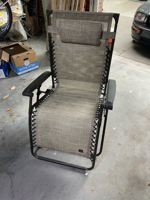 Photo of free Folding anti gravity chair (Clemmons)