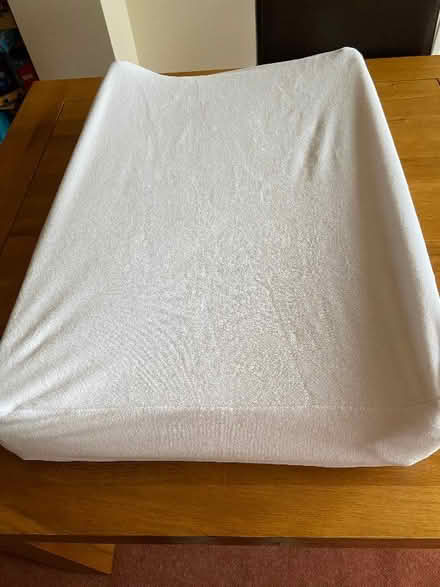Photo of free Changing mat (Rainham RM13)