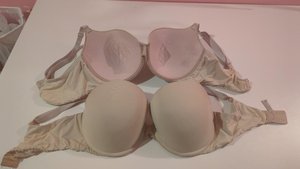 Photo of free 2 Victoria Secret 36DD bras (Thornhill)
