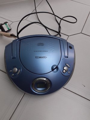 Photo of free Portable CD player/radio (Southport PR8)