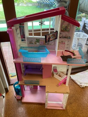 Photo of free Barbie Dream House (Cammeray)