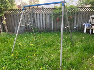 Photo of free Child swing frame for 2 (Heartland area)