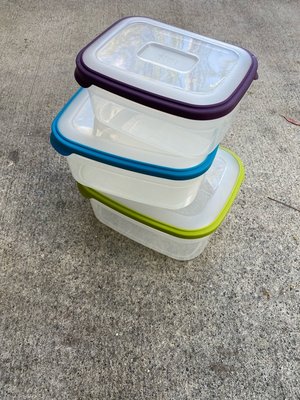 Photo of free Plastic container (Del Medio Mountain View)