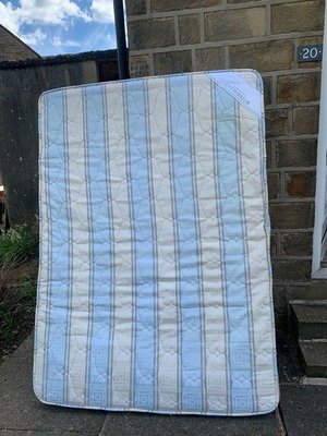 Photo of free double mattress (HX4)