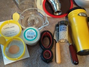 Photo of free Assorted kitchen and baking items (Crowborough TN6 Pleasant View)
