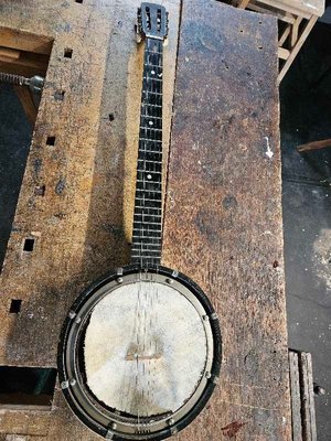 Photo of free Banjo (Spacey Houses HG3)