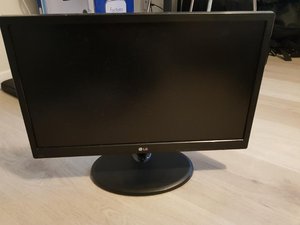 Photo of free 19 inch LG VGA Monitor with cables (N4 2)