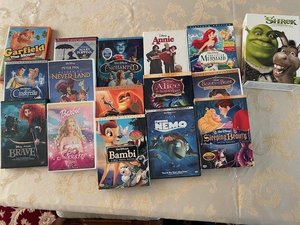 Photo of free 16 Childrens' DVDs (10594)