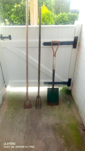 Photo of free Garden tools (Oxford OX4)