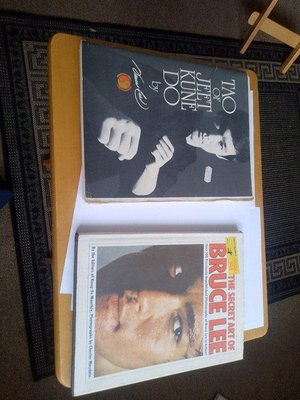 Photo of free Bruce Lee book's (St Peters WR5)