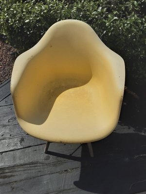 Photo of free Yellow chair & Green chair plastic with wood legs (Dorridge B93)