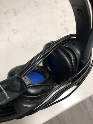 Photo of free usb headset (Odenton, Piney Orchard)