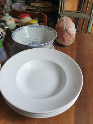 Photo of free Misc vintage kitchen ware (Blackpitts, South City Center)