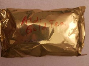 Photo of free Aldi gold label teabag (St. John's Wood NW8)