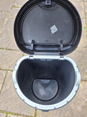 Photo of free Curver 40ltr Touch Top Kitchen Bin (Ossett WF5)