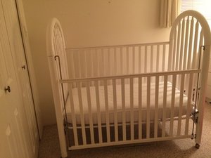 Photo of free Baby crib and clean mattress (Dunbar)