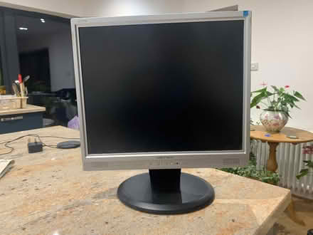 Photo of free Hanns 17" TFT LCD Monitor (Steyning BN44) #1