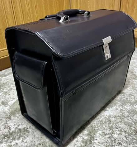 Photo of Large Wheeled Pilot Case (Arley CV7) #1