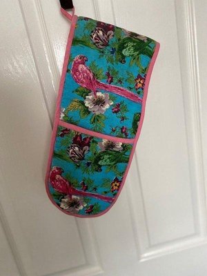 Photo of free Double oven glove (Tiptree, Essex CO5)