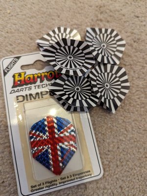 Photo of free 2xsets of dart flights 1x Union Jack sealed 1x Black+white (The Cliff M7)