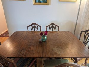 Photo of free Dining room table (SE Olympia)