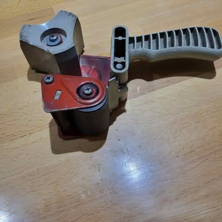 Photo of free Wide tape dispenser (Sunninghill SL5)