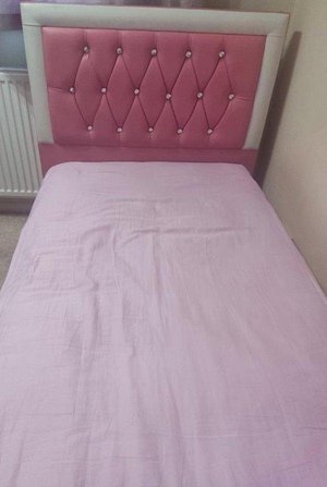 Photo of free Single bed frame (Surbiton KT6)