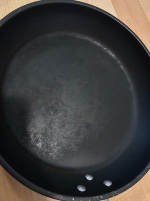 Photo of free Large frying pan, used (L5L 5P5)