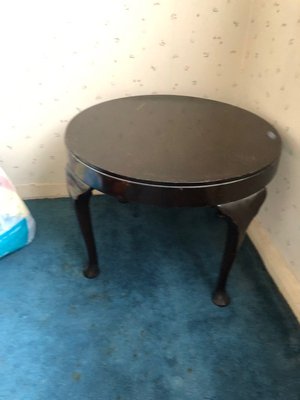 Photo of free occasional table (Hutton Henry TS27)