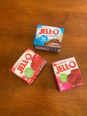 Photo of free expired Jell-o (Freedom and Drake)