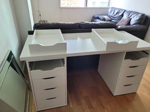 Photo of free IKEA desk with drawers (Richmond Hill LS9)
